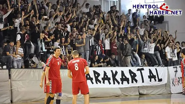 Beşiktaş’lı Hentbolcular, Taraftarı İle Buluşuyor