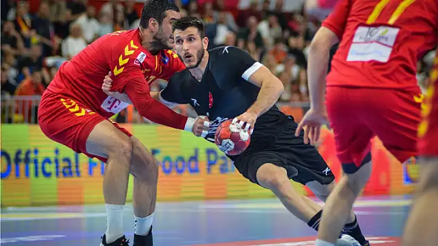 Bir şampiyona daha kaçtı!