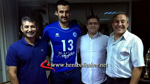 Bıraktı dediler, imzayı attı