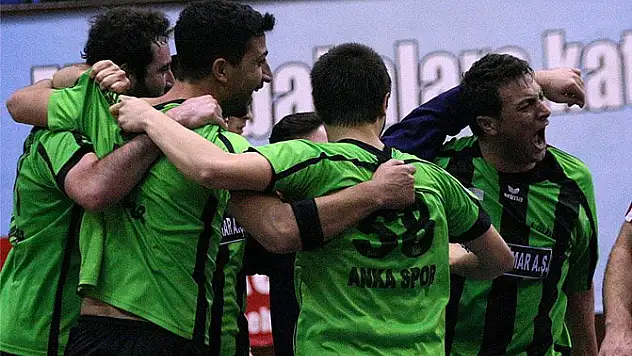 Birileri “Çankaya Pes Mi Etti?” Dedi