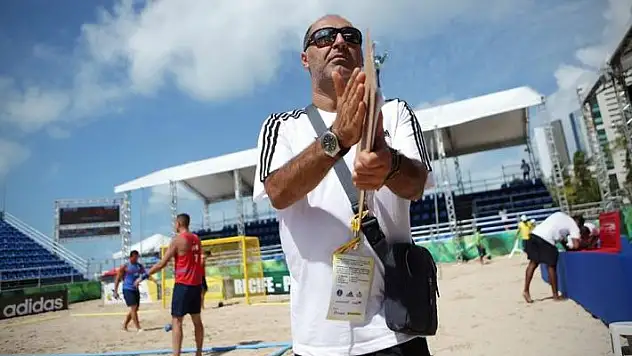 Burak Tezcan’a özel davetler…