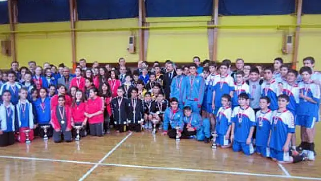 Bursa Okullararası Yıldız Maçları Birincileri