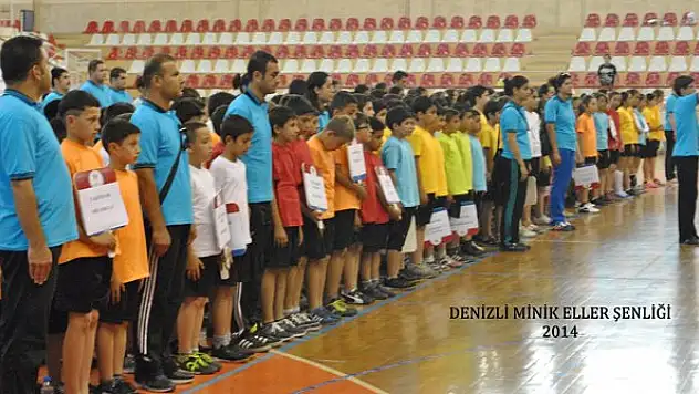 Denizli’de Minik Ellerden Hentbol Ziyafeti