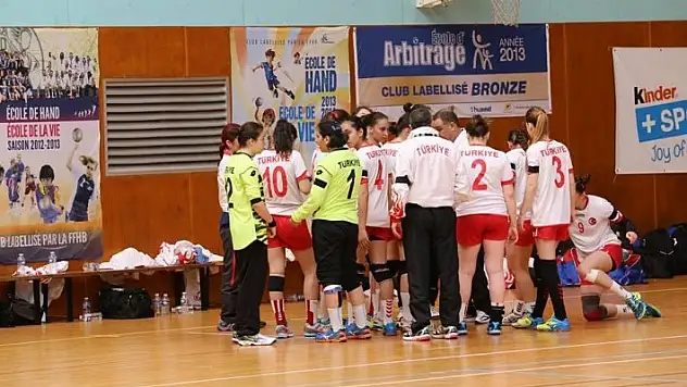 Dünya Şampiyonası’nda yan bakan yok!