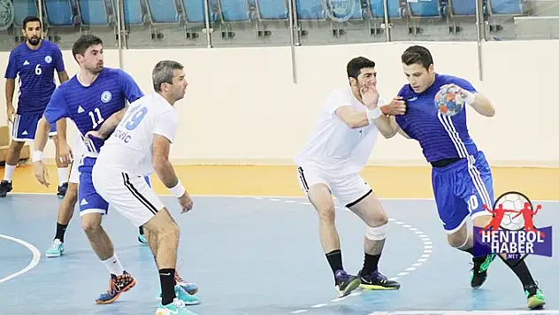 Erkekler Süper Ligde dört maç var!