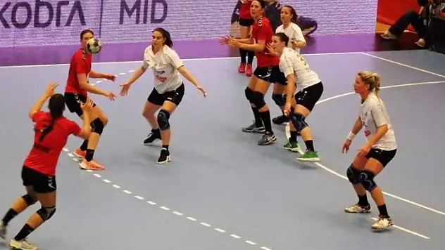 Etik dışı hareket HABERTÜRK ekranlarında