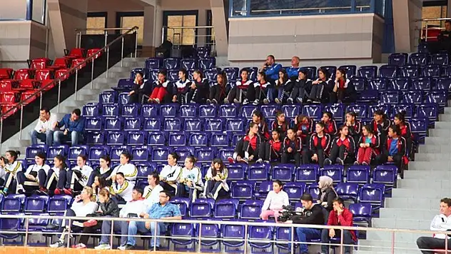 Genç Bayanlarda 2.Gün Sonuçları