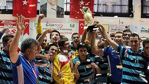 Gençlerde Şampiyon Bursa Nilüfer Bld.