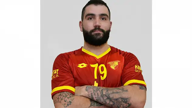 Göztepe imzayı attırdı