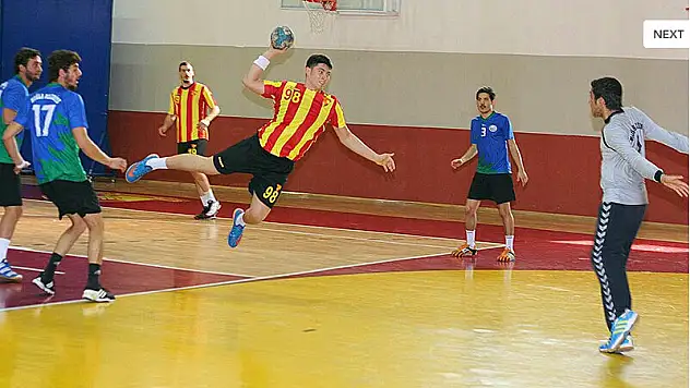 Göztepe liderliğini sürdürüyor