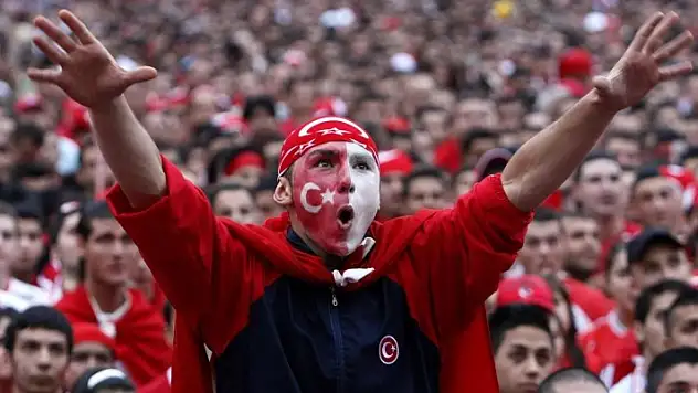 Gün bizim günümüz olsun, haydi gençler!