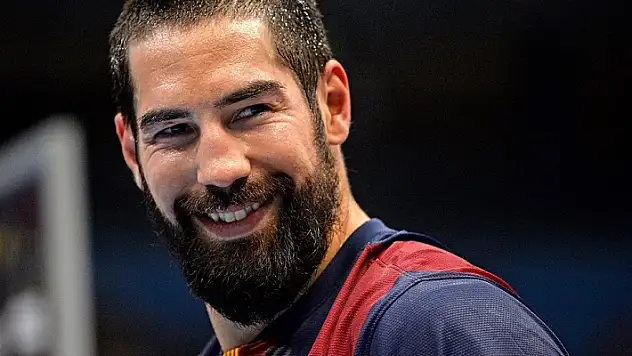 Güzel ancak “Kara”dır***