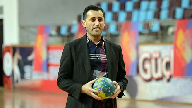 Haluk Selim’den hem tebrik hem eleştiri var!