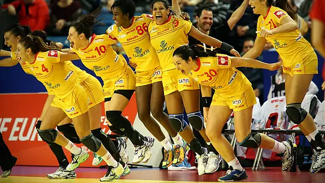 Hentbol, Duyguların Paylaşımıdır