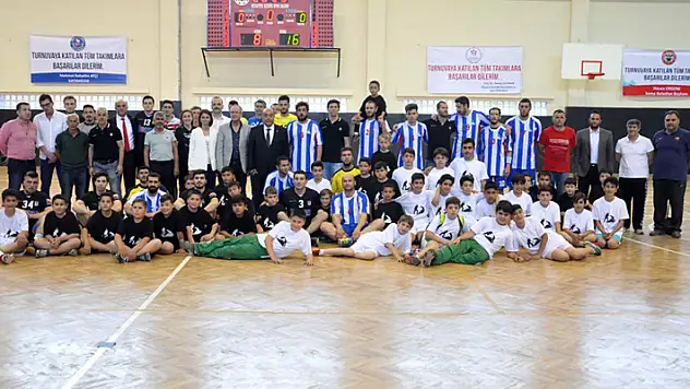 Hentbolcular Soma’daydı