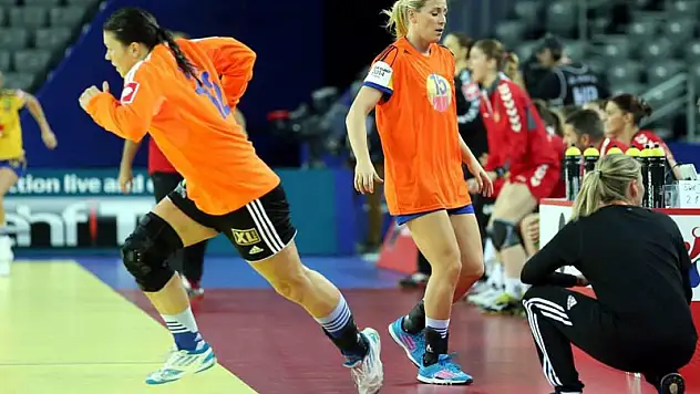 Hentbolde Kalecinin İlave Bir Oyuncuyla Değiştirilmesi