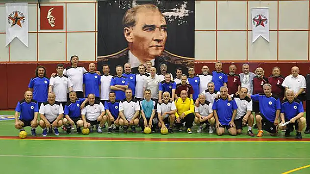 Hentbolun Yıldızları Adana’da buluştu