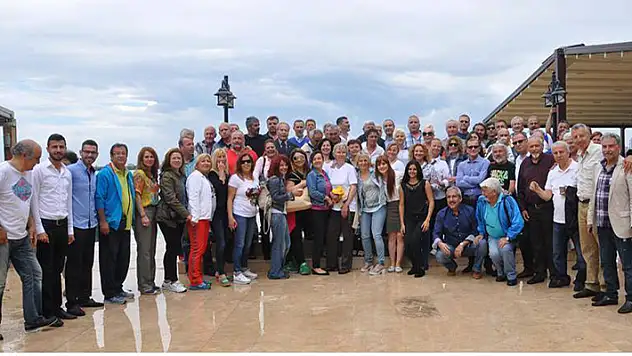 Hentbolun Yıldızları ve Duayenleri