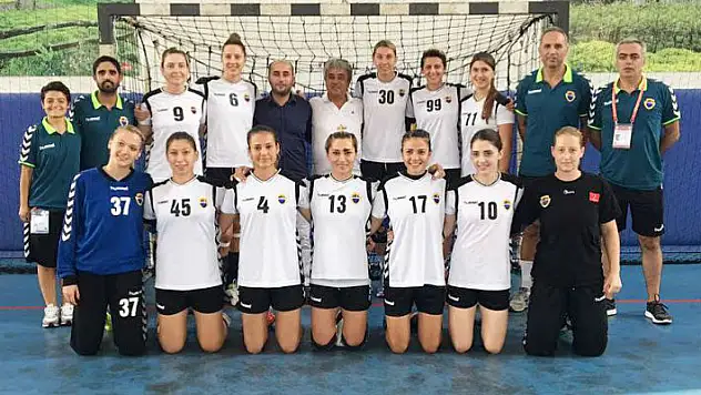 “Hep beraber kenetlendik”