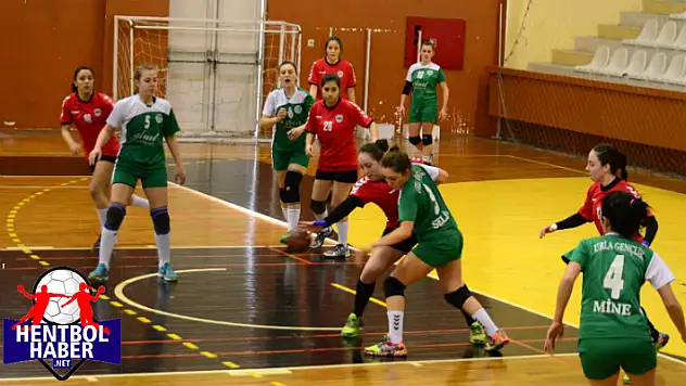 İlk yarı Kemalpaşa, ikinci yarı Urla Belediyesi GSK