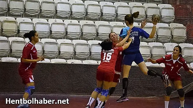 İzmir Büyükşehir Belediyesi SK – Anadolu Üni. SK: 33-24