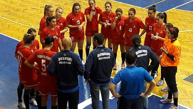 İzmir Büyükşehir tek sayı ile galip