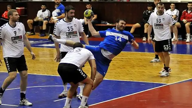 İzmir ve Mersin Lige Veda Ettiler