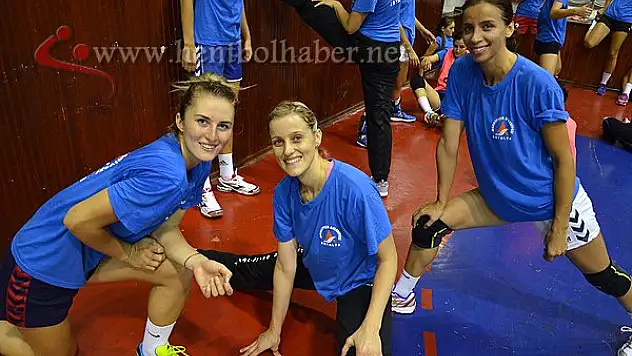 İzmir’de Hentbol Zamanı