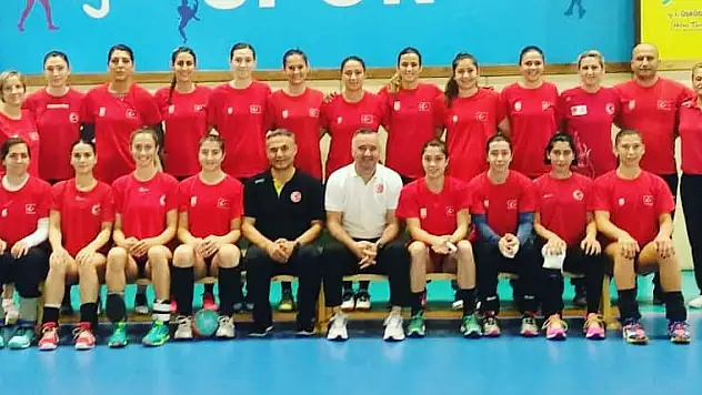 Kadın Milliler galibiyete uzandı