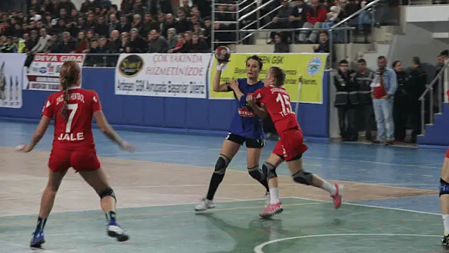 Karadeniz derbisinde gülen Ardeşen