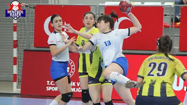 Kastamonu lider, Konyaaltı Belediyespor ikinci sırada