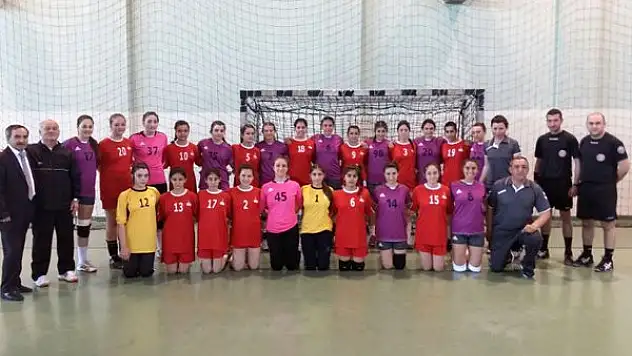 Kastamonu’da İlk Maçta Dostluk Kazandı