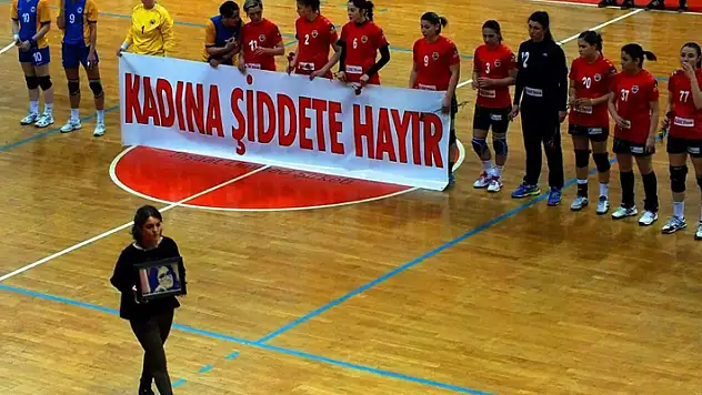 Kastamonu’da Özgecan tepkisi