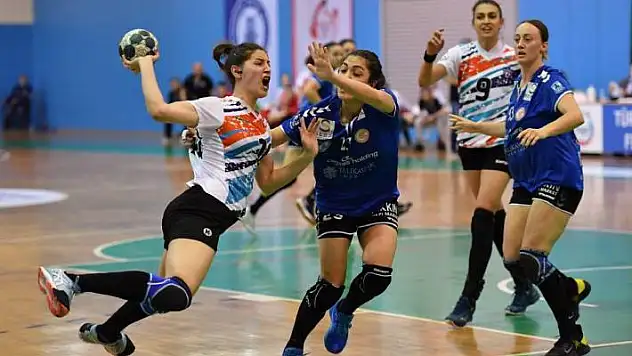 Konyaaltı Belediyespor’dan Yalıkavak’a çelme