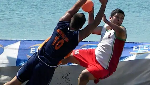 Köyceğiz’de Plaj Hentbolu hız kesmiyor!