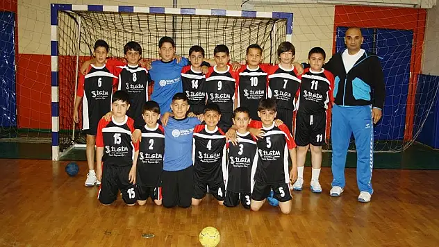 Küçük Erkekler Gebze’de Mücadele Son Sürat