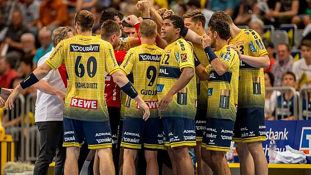 Löwen son saniye golüyle 1 puana uzandı