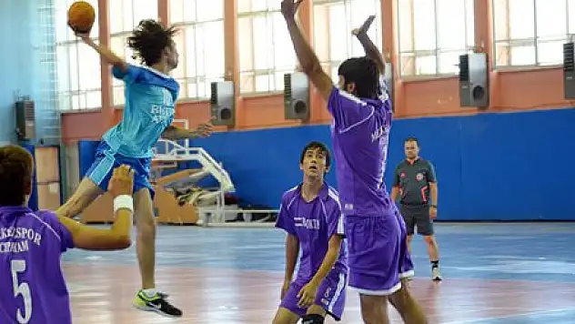 Manisa Bölge Karmaları Erkeklerde Finalsiz