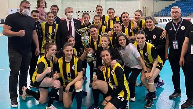 Mansur Yavaş, Ego Spor’un başarıları ile mutlu