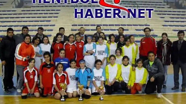 Mardin Hentbolu Gelişiyor