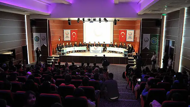 Milli Takımımız , Panelde Öğrencilerle Buluştu