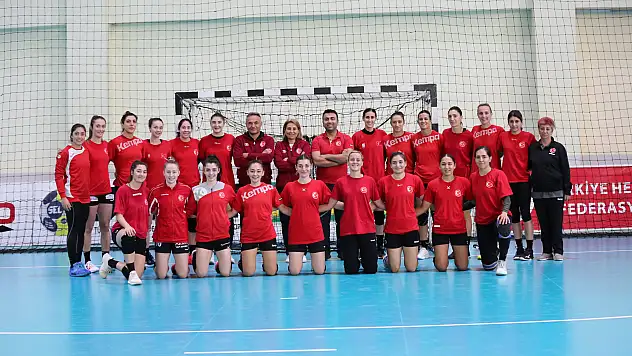 Millilerimiz maça hazır