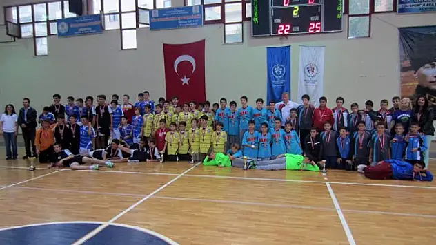 Mudanya 8. Mütareke Hentbol Turnuvası Sona Erdi