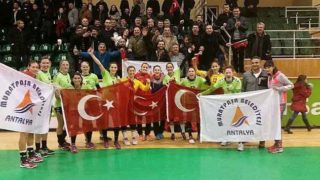 Muratpaşa havlu atamazdı!