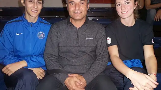 Muratpaşa’nın Yıldızları Şampiyonluk İstiyor