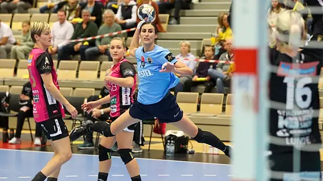 Nurceren Akgün Göktepe, Şampiyonlar Liginde dikkatleri çekti