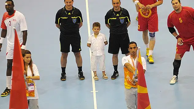 Rusya-Paraguay maçında Türk Hakemler