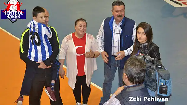 Salonda Tolga’ya büyük hediye