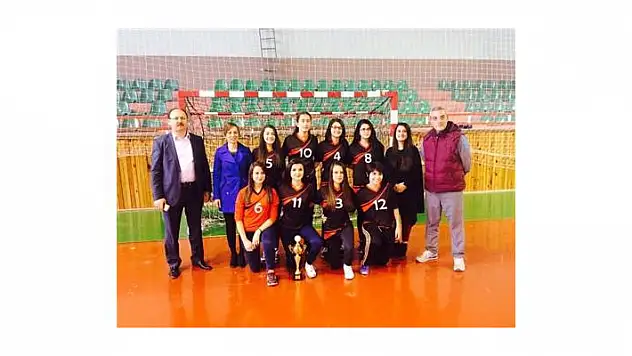 Şampiyon Hayri Mehmet Ürgüplü Anadolu Lisesi