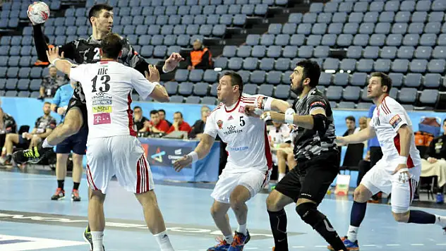 Sen, ben, o, bir de Veszprém